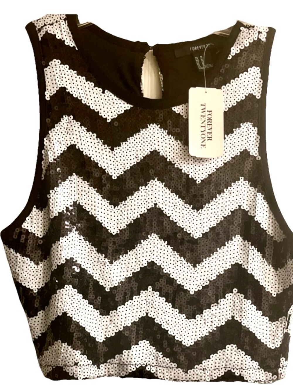 FOREVER 21 Black White Sequin
Chevron Cropped Sleeveless Round
Neck Tank M NWT